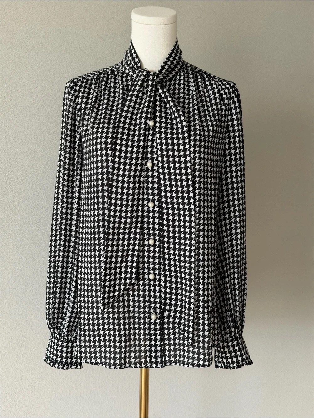 Kate Spade New York Black and White Houndstooth Tie-Neck Blouse - XS